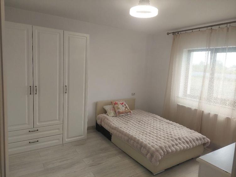 Casă cu 3 camere în Hemeiuș