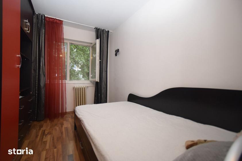 Apartament cu 4 camere în Rovine