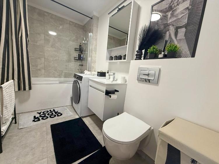 Apartament cu 3 camere decomandat, mobilat în Energia