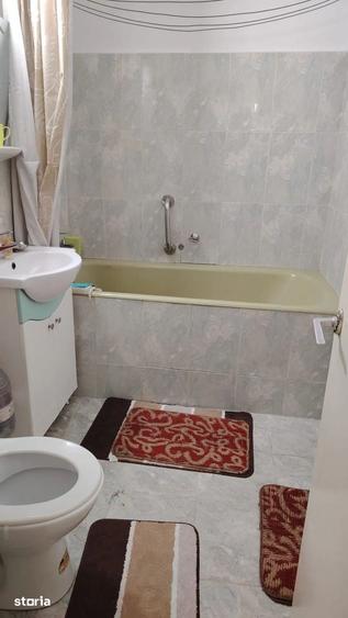 cv 184 Bd.Republicii, apartament 2 camere decomadat , etaj I - 5