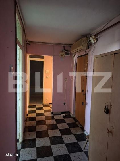 Apartament cu 3 camere decomandat în 1 Mai