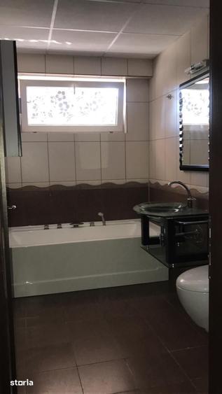 Apartament cu 4 camere, mobilat în Plopilor