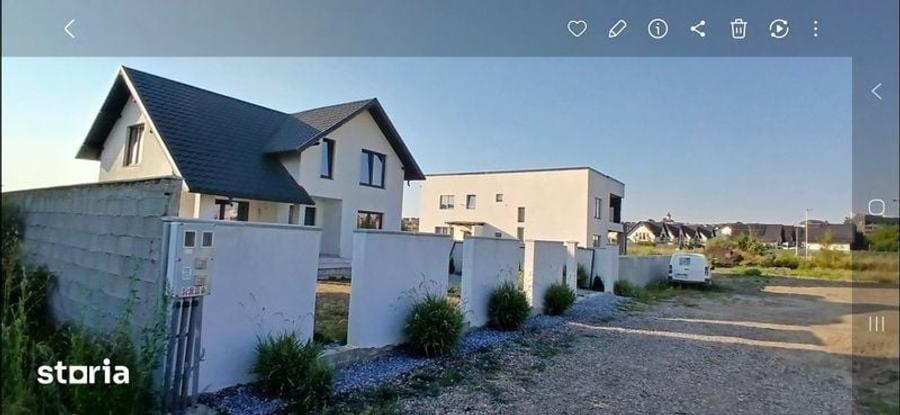 Casă cu 4 camere cu Teren 150 Mp în Șcheia