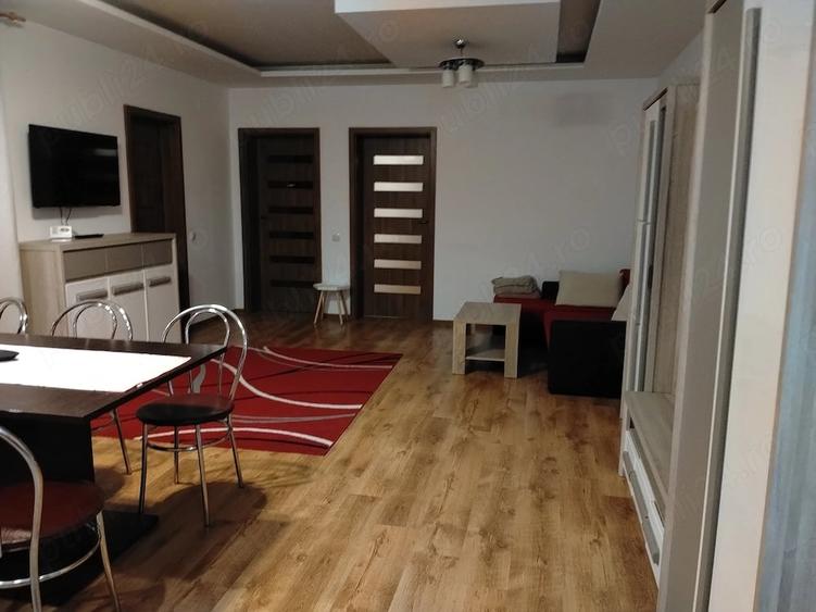 Apartament cu 3 camere semidecomandat în Florești