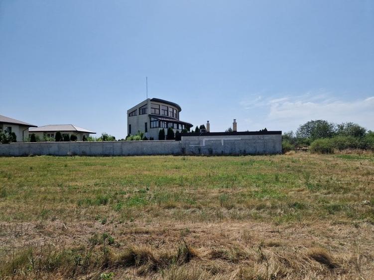 Teren Construcții intravilan de 598 mp, în Domnești