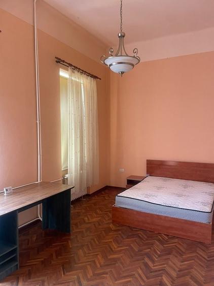 Apartament 3 camere spre vanzare central - 1