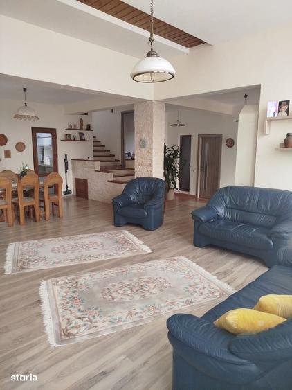 Casă cu 4 camere în Nord