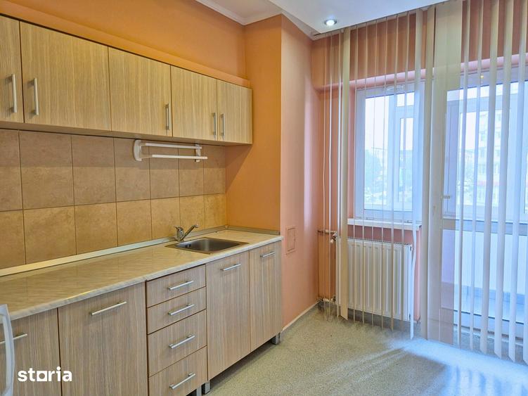 Apartament cu 2 camere decomandat în Ostroveni