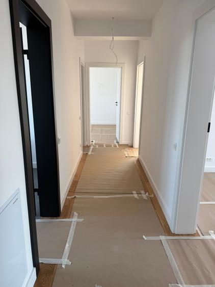 Apartament cu 4 camere decomandat în Brâncoveanu