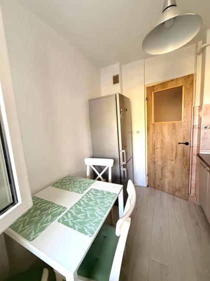 Apartament cu 2 camere decomandat în Nicolina