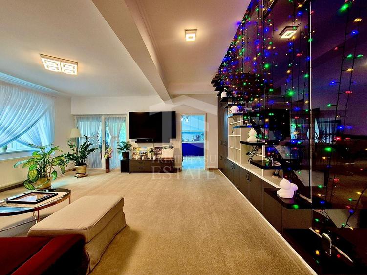 Duplex cu 4 camere cu Canalizare în Urseni