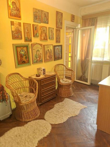Casă individuală cu 3 camere cu Canalizare în Grivița