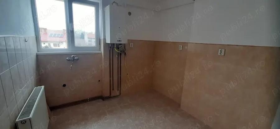 Apartament cu 2 camere semidecomandat în Semicentral
