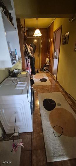 Apartament cu 4 camere decomandat în Tomis III