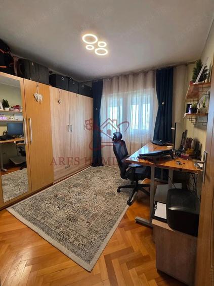 Apartament cu 3 camere semidecomandat în Gheorghe Lazăr