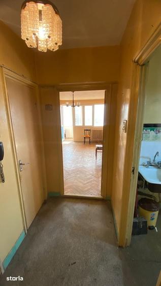 Apartament cu 2 camere semidecomandat în Vatra Luminoasă