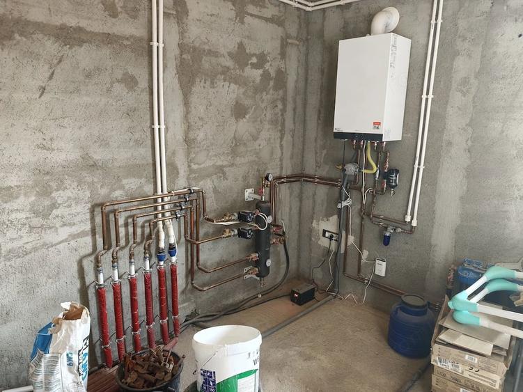 Casă cu 4 camere cu Teren 735 Mp în Becicherecu Mic