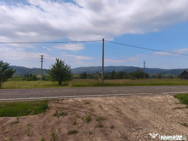 Casă cu 3 camere cu Teren 5000 Mp în Rădăuți