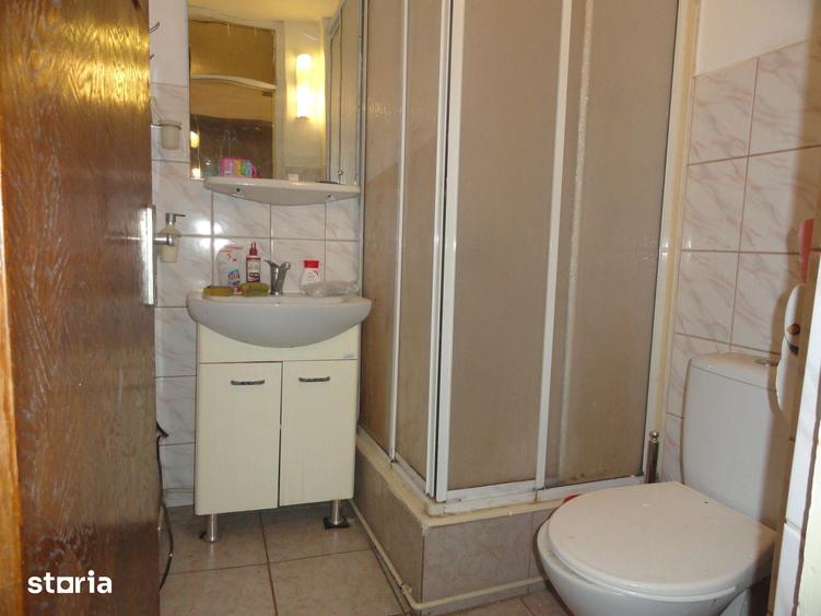 Apartament cu 4 camere decomandat în Micălaca