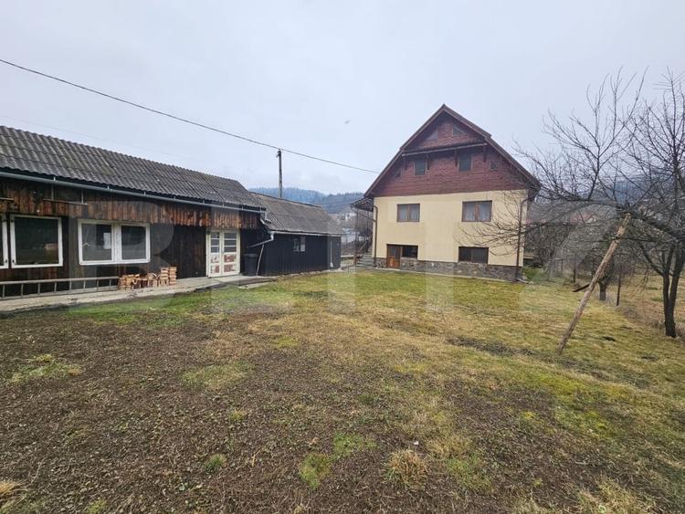 Casă individuală cu 4 camere cu Canalizare în Cărpiniș (Roșia Montană)