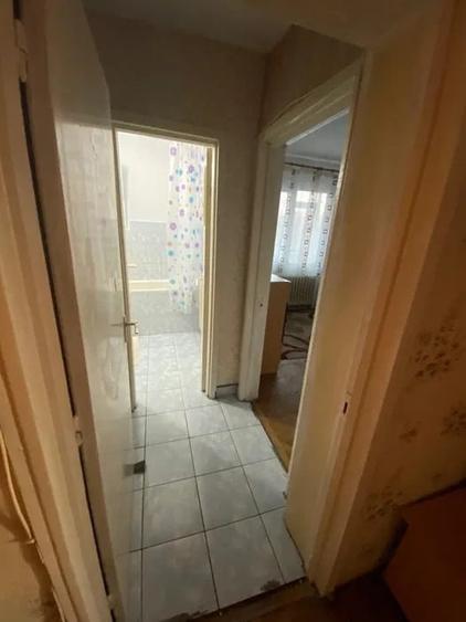Apartament cu 2 camere, etajul 3/4, zona Podu Ros - 7