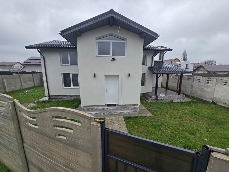 Casă cu 3 camere cu Teren 310 Mp în Chiajna