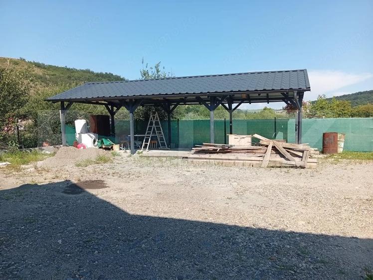 Casă cu 3 camere cu Teren 800 Mp în Ivănești