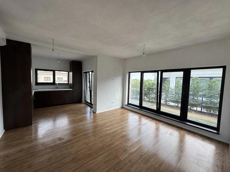 Casă cu 3 camere cu Teren 310 Mp în Moșnița Nouă