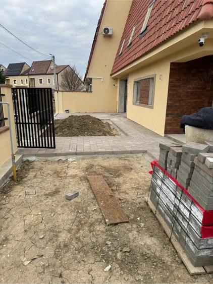Casă cu Teren 605 Mp în Albina