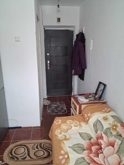 Garsonieră nedecomandată în CET