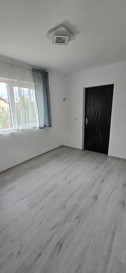 Casă cu Teren 595 Mp în Cug