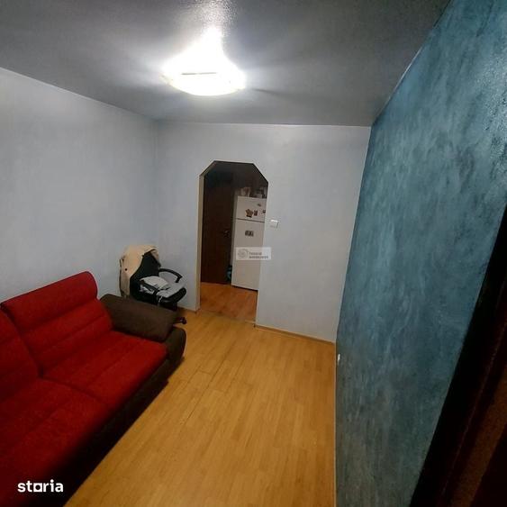 Apartament cu 4 camere decomandat în Autogară