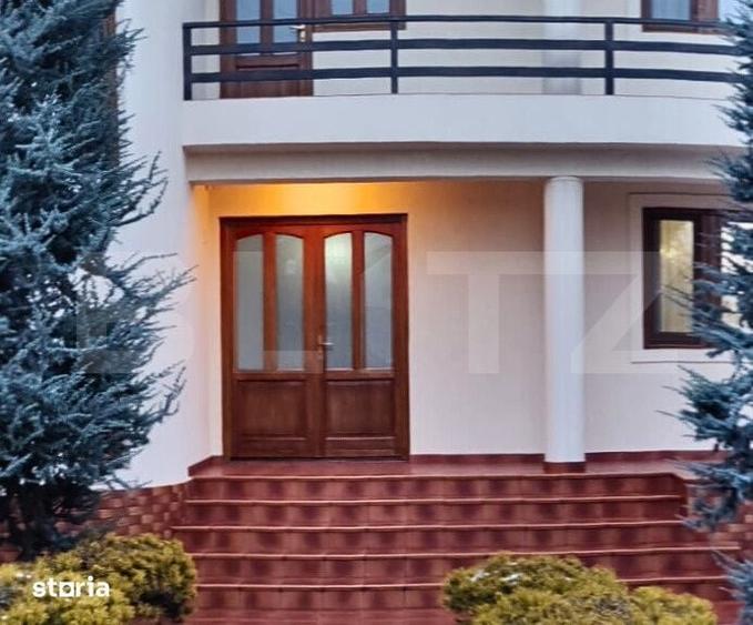 Casă cu 10 camere cu Teren 1178 Mp în Micro 6