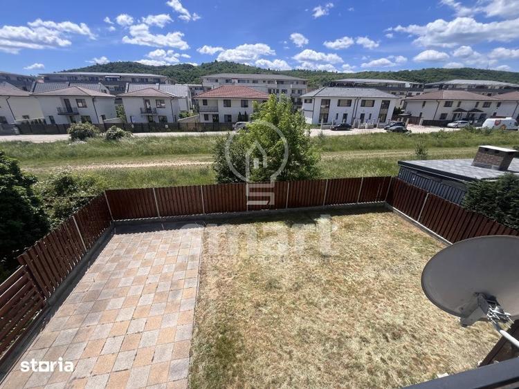 Casă cu 5 camere cu Teren 250 Mp în Florești