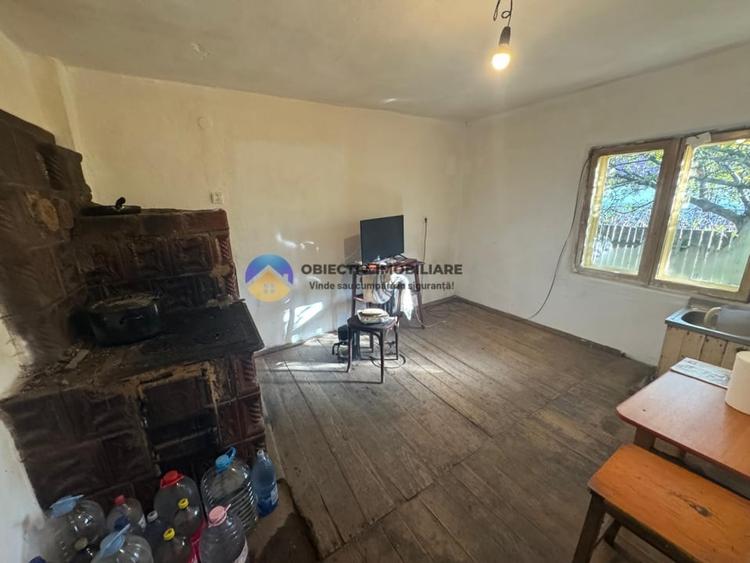 Casă cu 5 camere cu Teren 2459 Mp în Turturești