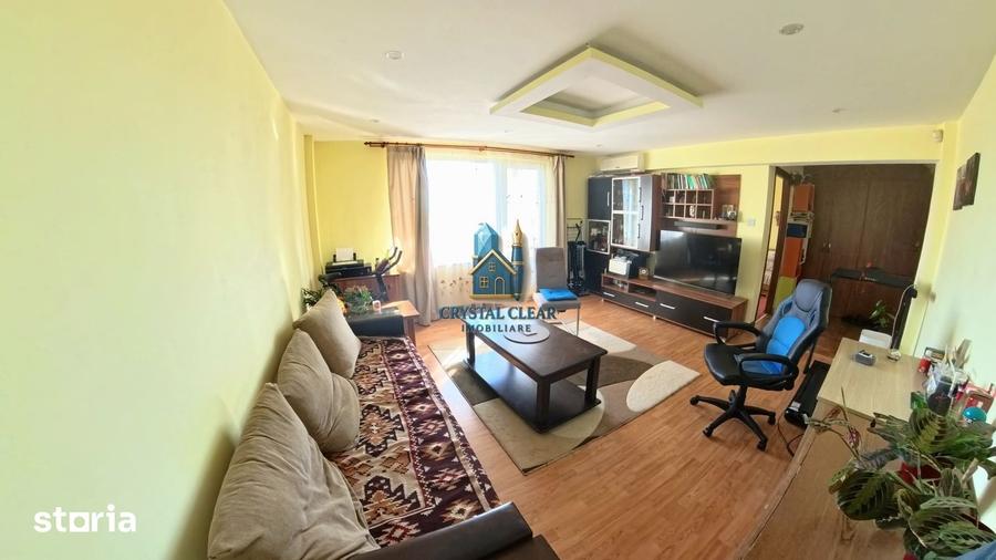 Apartament cu 3 camere decomandat în Unirii
