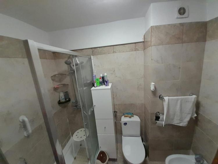 Apartament cu 3 camere decomandat, mobilat în Sud