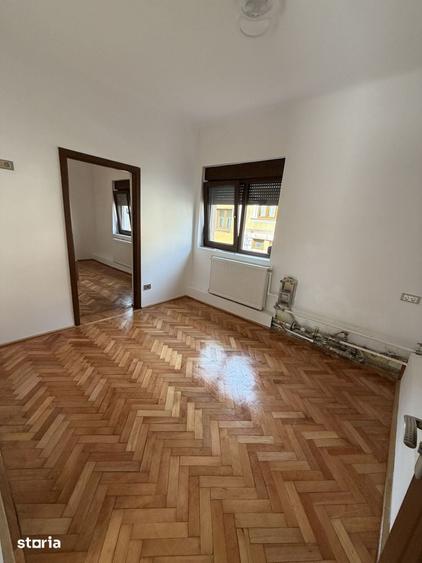 Casă cu 2 camere cu Teren 230 Mp în Central