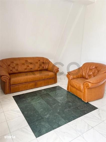 Casă cu 5 camere cu Teren 8030 Mp în Sânmartin