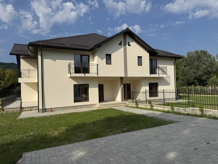 Casă în Bujoreni