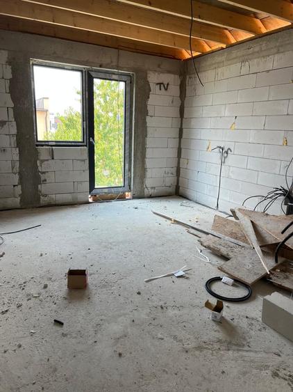 Casă individuală cu 4 camere cu Teren 360 Mp în Strejnicu