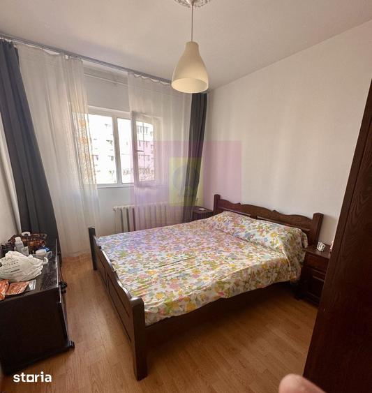 Apartament cu 3 camere decomandat în Rahova