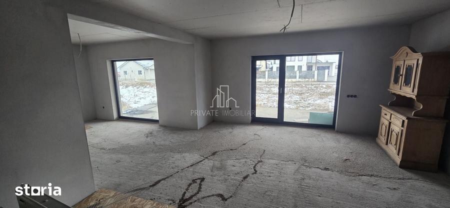 Casă cu 4 camere cu Teren 835 Mp în Central