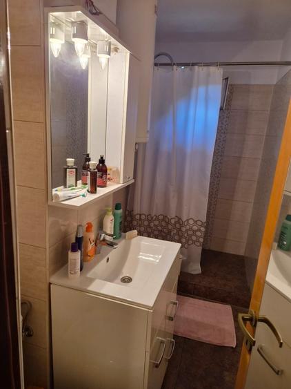 Apartament cu 2 camere decomandat în Giroc