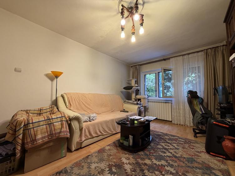 Apartament cu 2 camere decomandat în Complex Studențesc