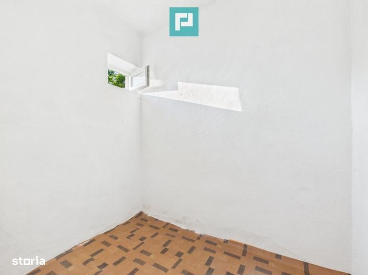 Casă cu 4 camere în Central