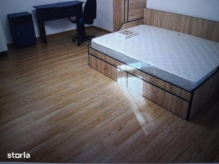 Garsonieră decomandată în Tei
