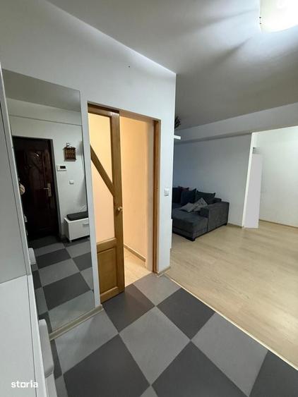 Apartament cu 2 camere decomandat în Central