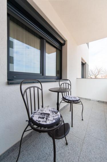 Apartament cu 3 camere în Micești