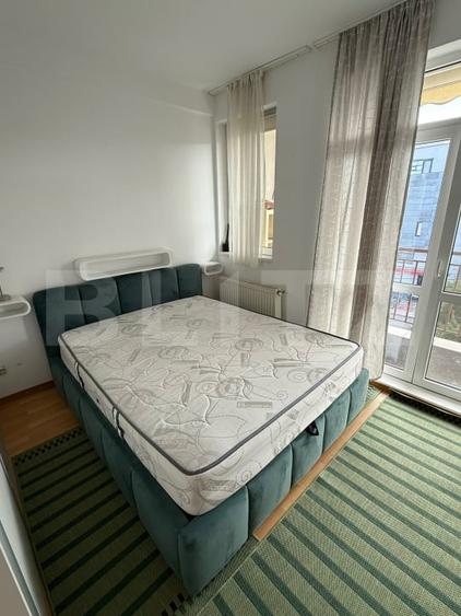 Apartament cu 2 camere semidecomandat, mobilat în Bună Ziua